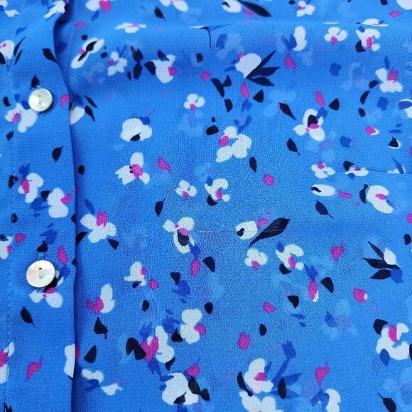 🔸️A New Day Blue Floral Buttoned Front Long Sleeve Top Medium - Picture 9 of 9